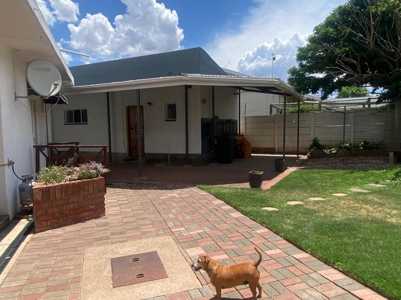 5 Bedroom Property for Sale in Bergsig Eastern Cape